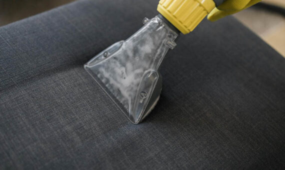 De ce să optezi pentru serviciul de curățare profesională canapele_